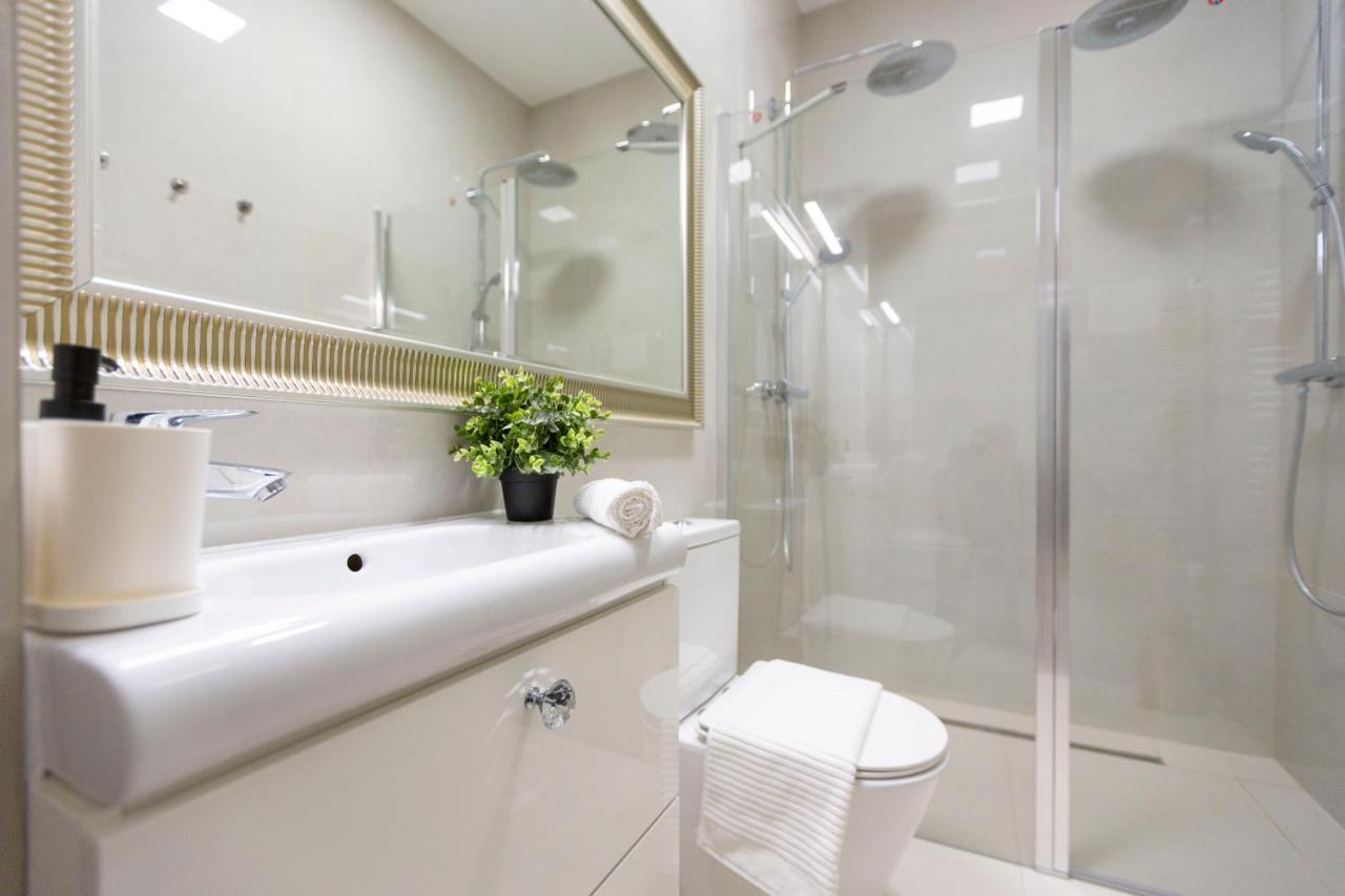 Exclusive Downtown Apartment In The Heart Of Budapest Exterior foto